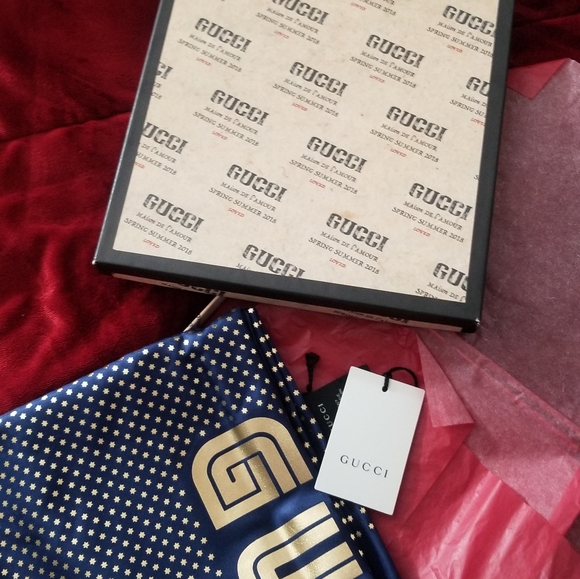 Gucci Silk Scarf New with tags & box! - Picture 7 of 7